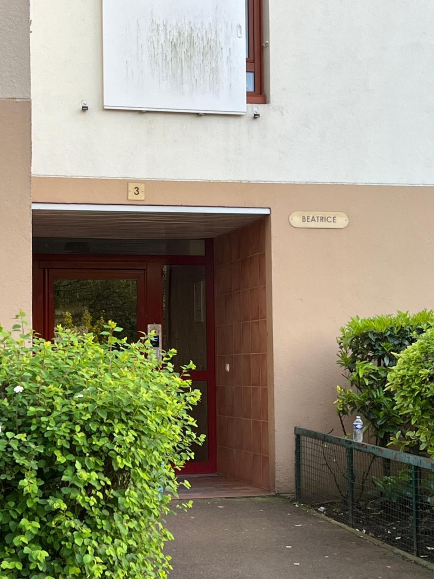 Chambre Artistique En Colocation Entre Disneyland Et Paris Нёйи-сюр-Марн Экстерьер фото